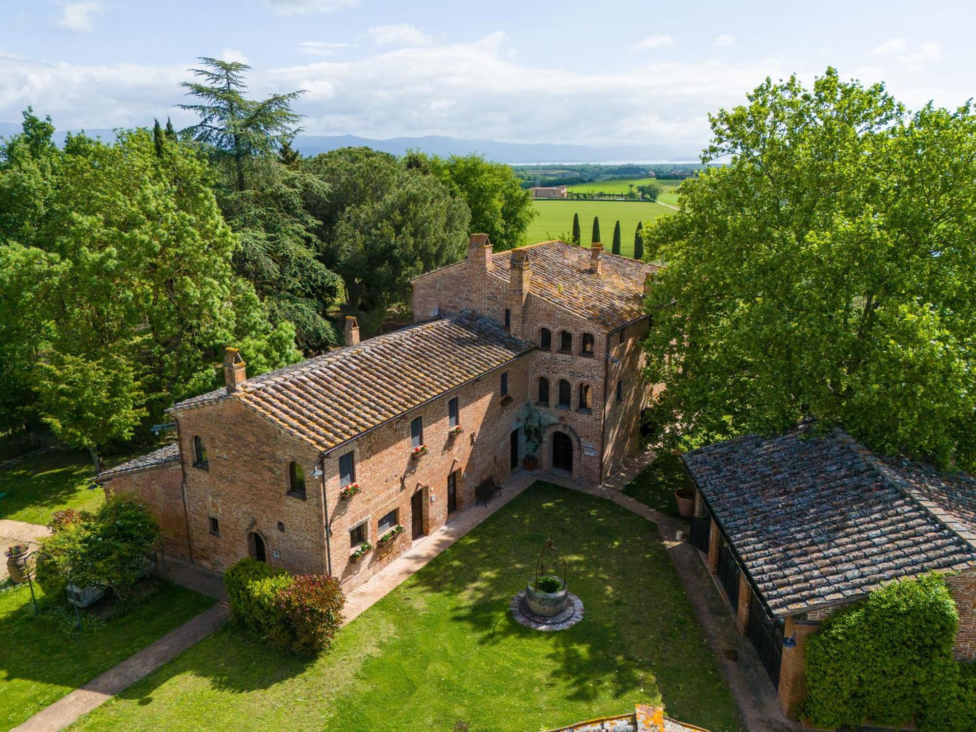 Equo Suites Petrignano Del Lago المظهر الخارجي الصورة